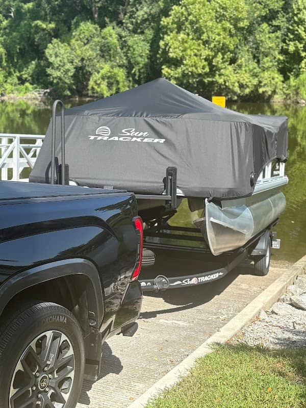 Bayou Plaquemine boat launch - Image 1