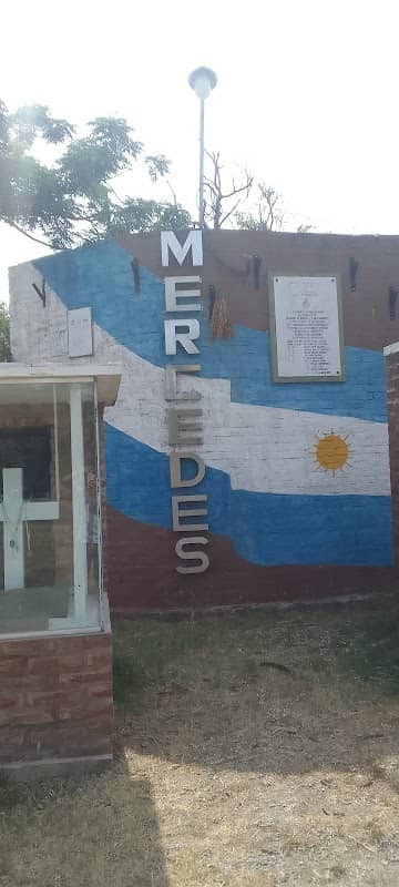 Plaza Virgen de Mercedes - Homenaje Las Malvinas - Image 2
