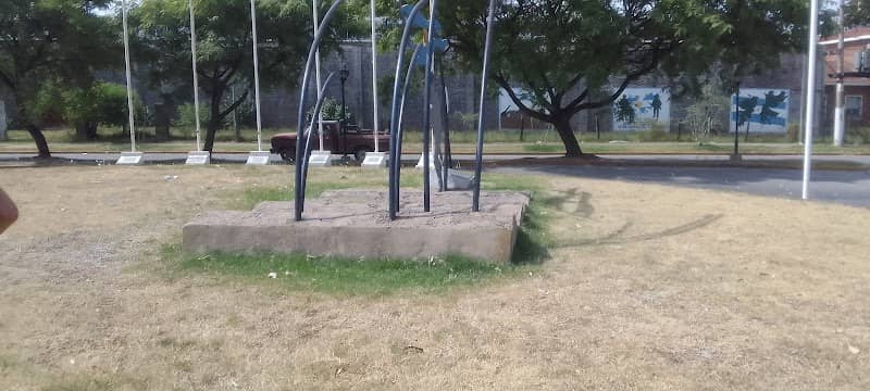 Plaza Virgen de Mercedes - Homenaje Las Malvinas - Image 1
