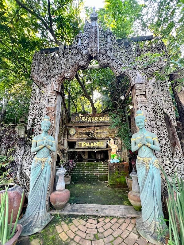 Baan Tipmanee Teak Carving - Image 1