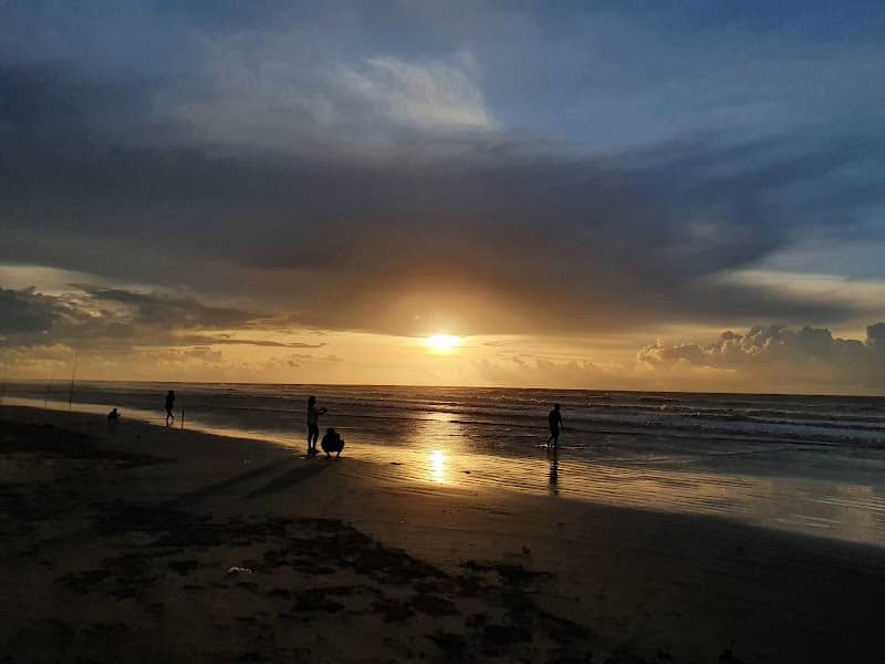 Luak Esplanade - Image 1