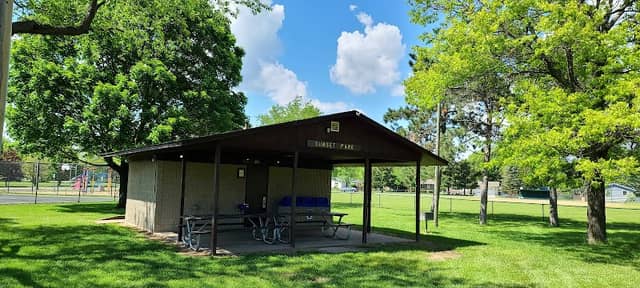 Buska Park - Image 2