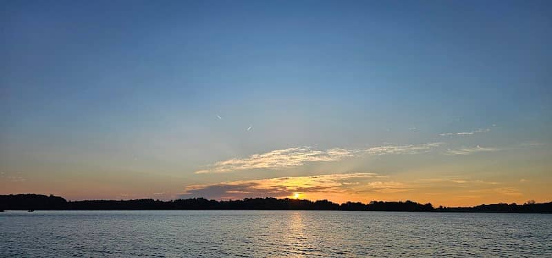 Newton lake - Image 1