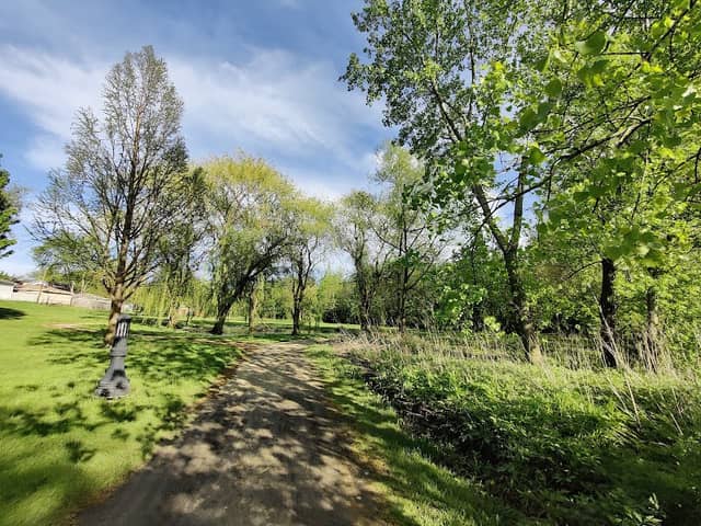 Lake Manor Park - Image 2