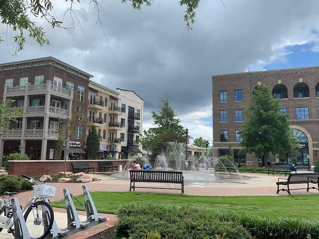 Town Green Fountain - Image 3