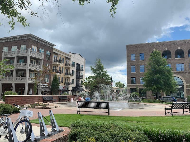 Town Green Fountain - Image 3