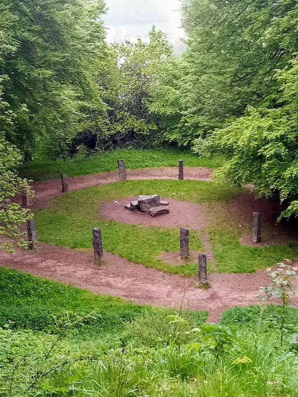 Mold Castle - Image 1