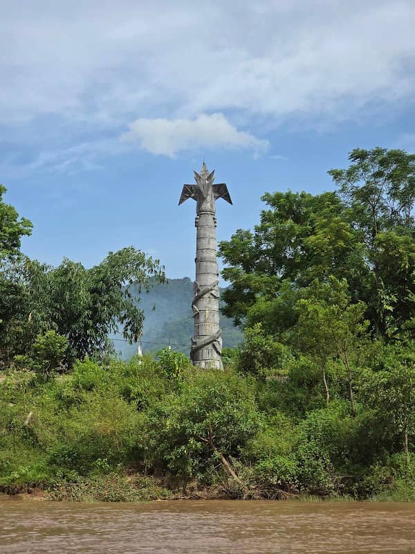 Phong Nha tower - Image 1
