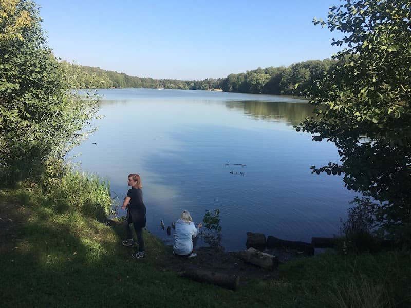 Malakhovskoye Ozero. - Image 1