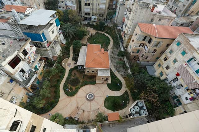 Public Park حديقة حي الجامع - Image 1