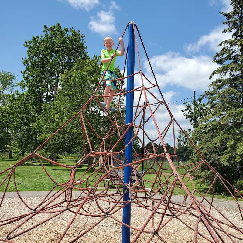 Springbank Park - Image 1