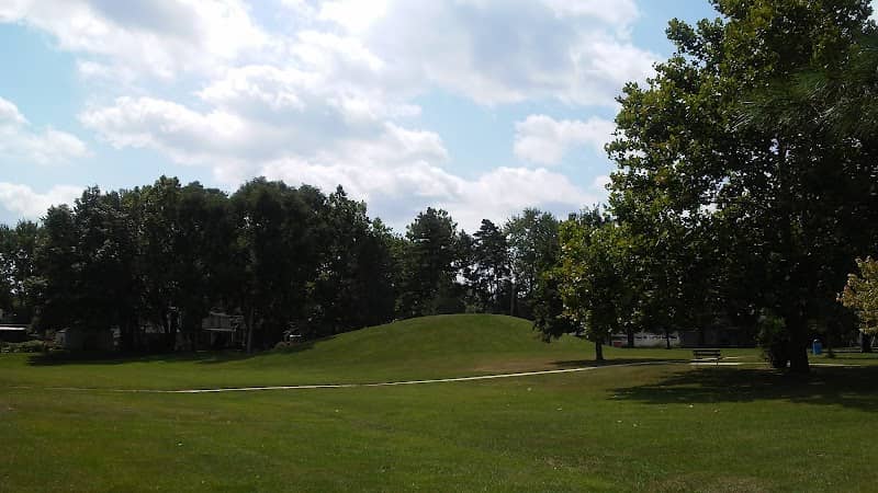 Veterans Memorial Park - Image 1