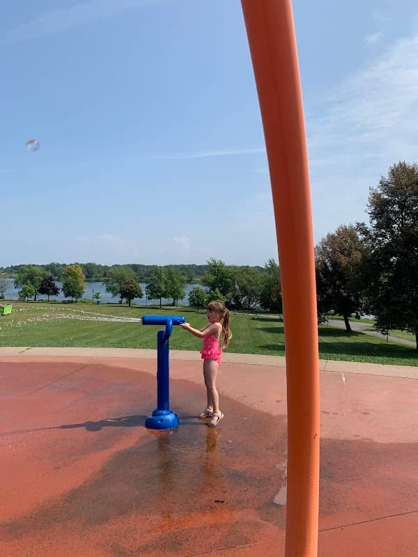 Lamoureux Park Splash Pad - Image 2