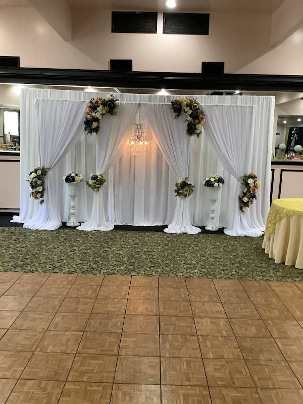 Las Hermanas Party Rental - Image 1
