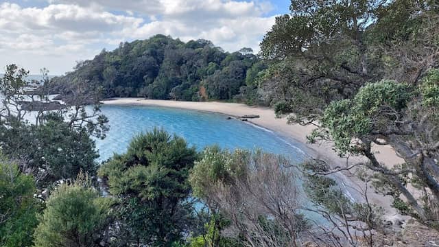 Headland Track - Image 1