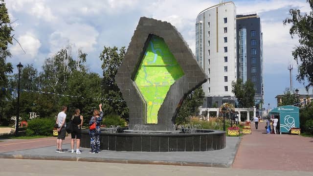 Fontan-Pamyatnik - Image 1