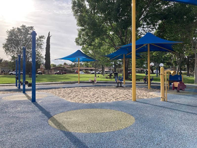 Lions Park - Image 2