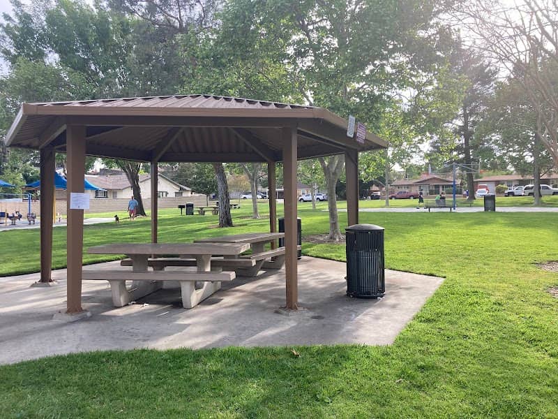 Lions Park - Image 1