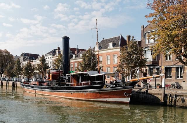 Historic harbor Wolwevershaven - Image 1