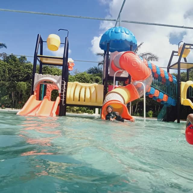 Sankina Hot Spring Park - Image 2