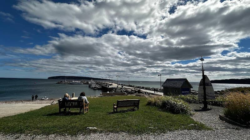 Percé Boardwalk - Image 3