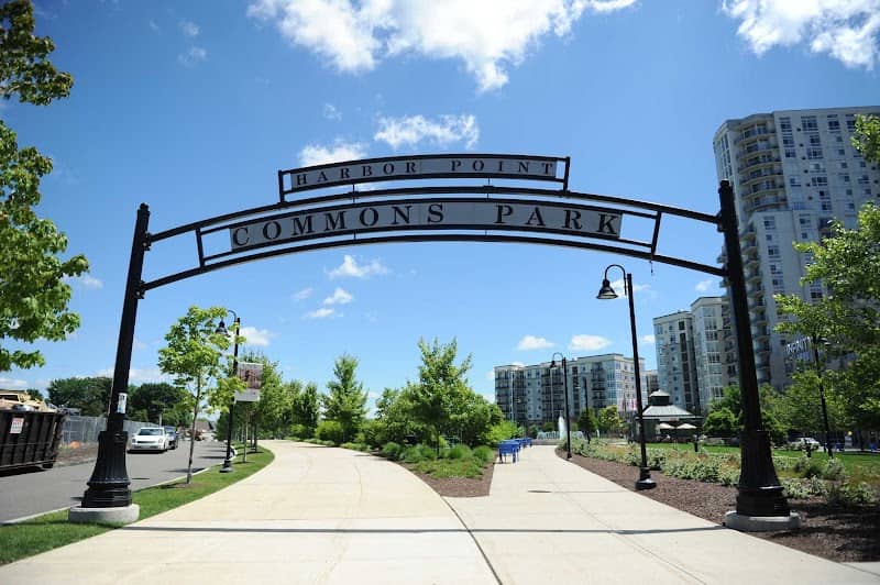 Harbor Point Commons Park - Image 2
