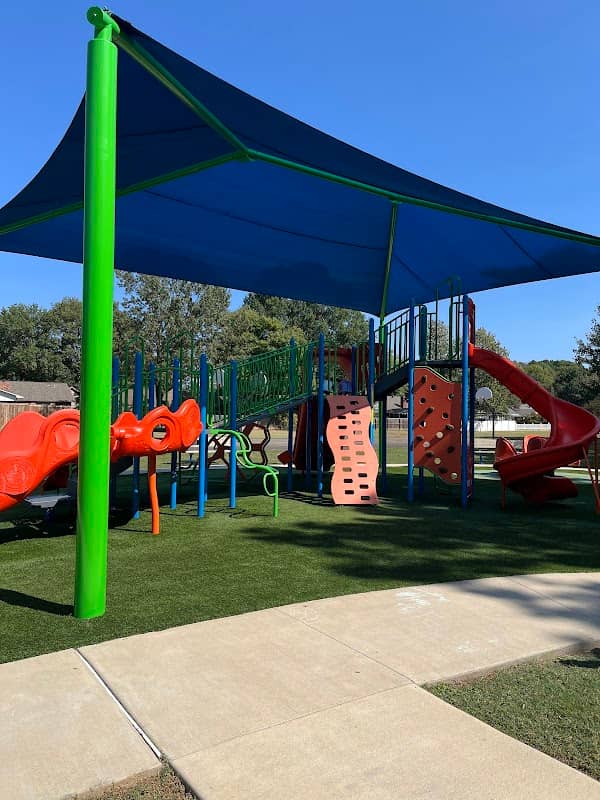 Bainbridge Park - Image 1