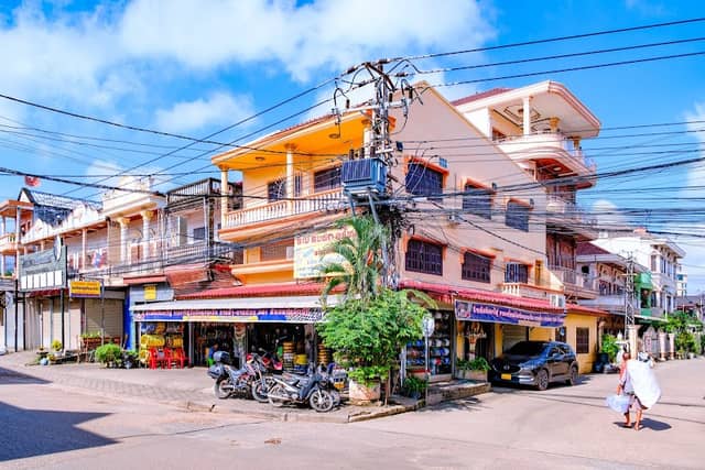 ຖະໜົນ ຈຳປາຟ້າ - Image 1