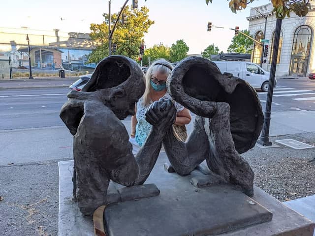 Wrist Wrestling Capital and Statue - Image 1