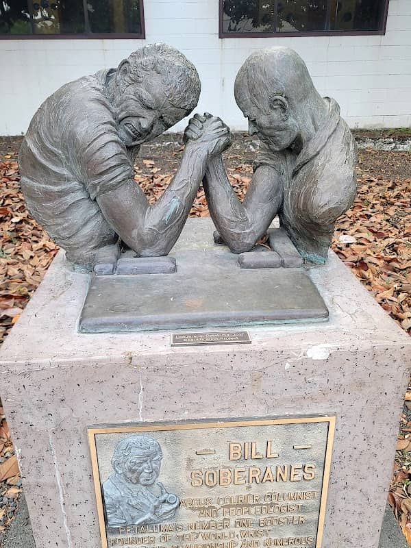 Wrist Wrestling Capital and Statue - Image 2