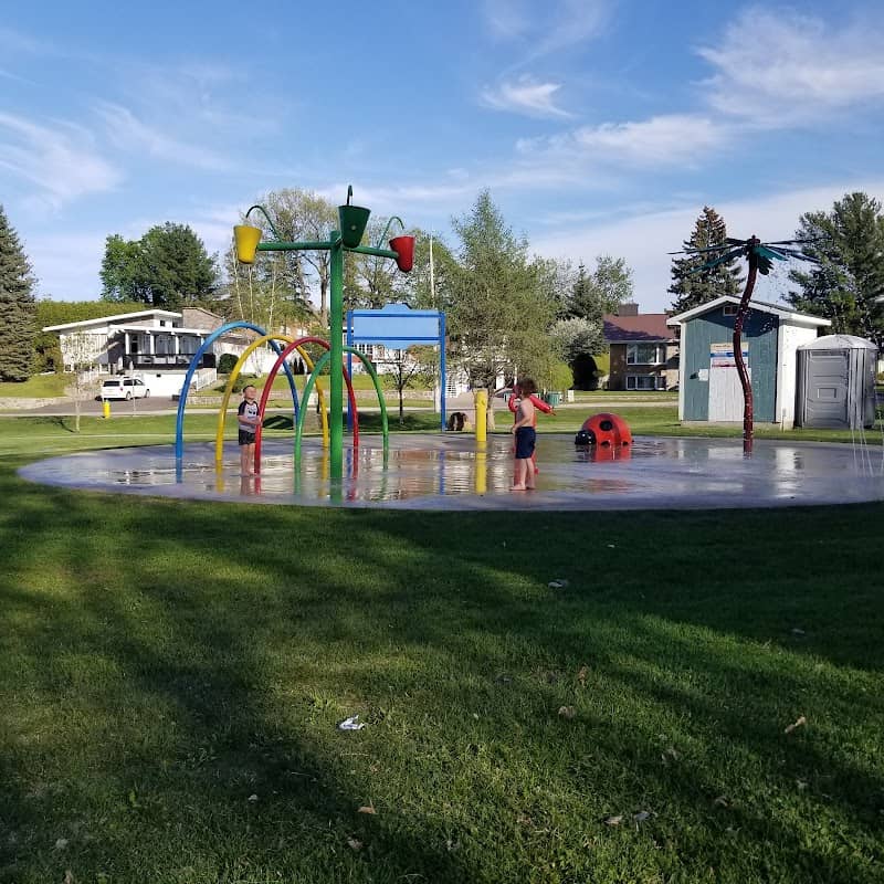 Du Parc Splashpad - Image 2