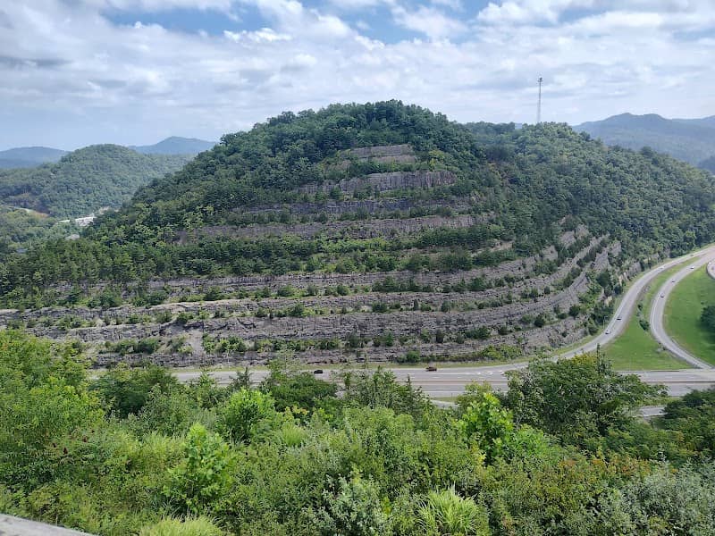Pikeville Cut-Through Overlook - Image 1