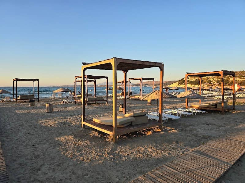 Çeşme Pırlanta Halk Plajı - Image 1