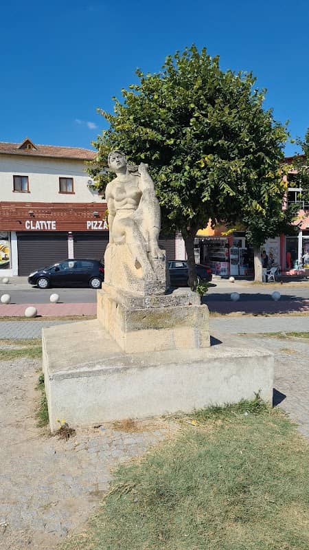 Statuia Poezia - Image 1