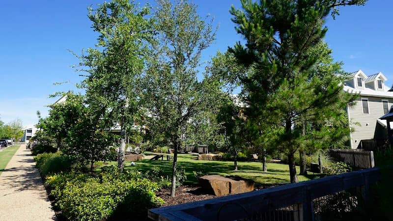 Cottage Court - Image 1