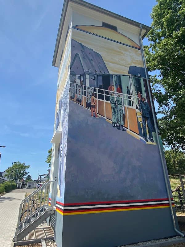 Kunst am Trafohäuschen - Image 1