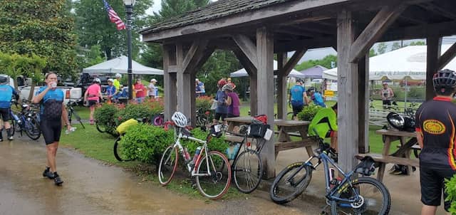 Willow Spring Park - Image 1