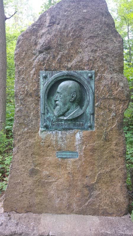 Hans Hoffmann Denkmal (Schriftsteller) - Image 1