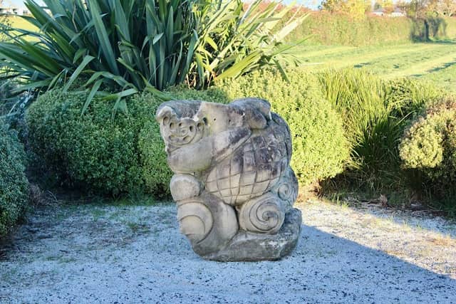 Mihaka Marikena Sculpture - Image 1