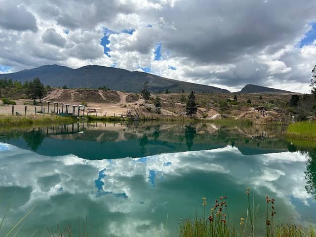 Pozos Azules, Pozo Con Mesa de Picnic - Image 1