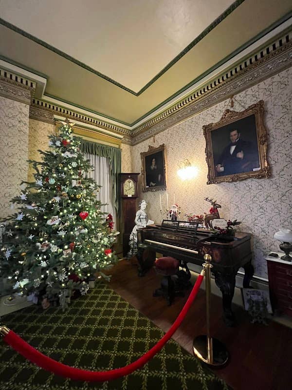 Baker Mansion - Image 2