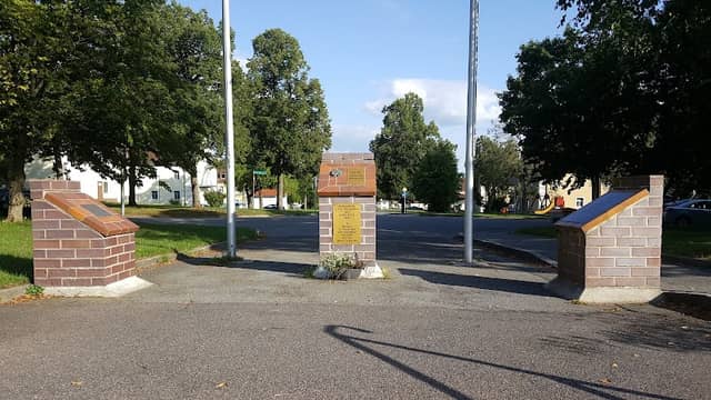 Veterans Memorial - Image 1