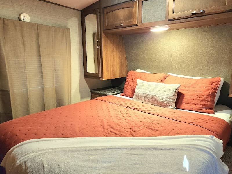 RafterTFarm Lodging - Image 2