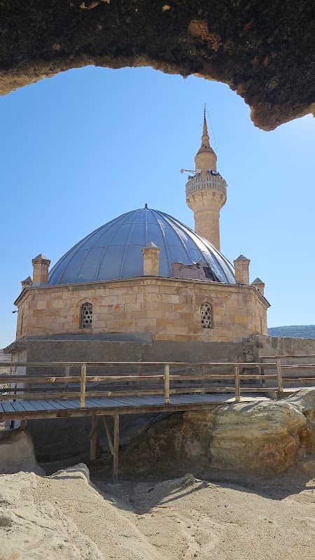 Kaya Mosque - Image 2