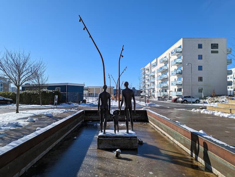 Vikingeæltring (1992) skupltur af Hanne Varming - Image 1