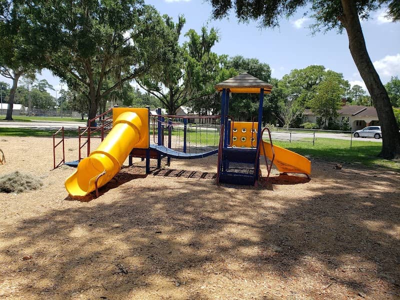 Youngs Park - Image 1