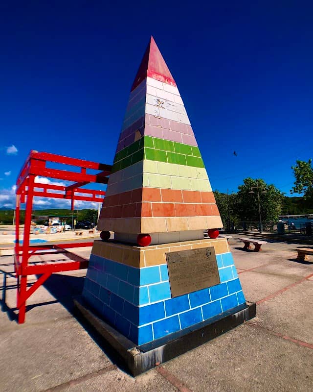 Plaza del Pescador Desaparecido - Image 1