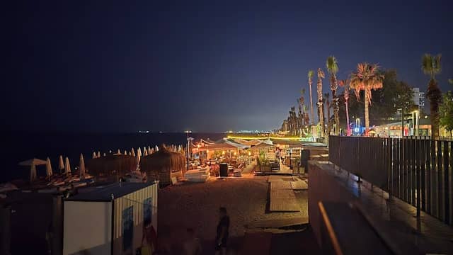 Konyaaltı plajlari - Image 3