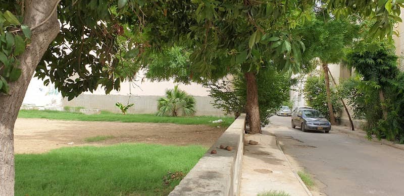 Park 4 Grand City - Image 1