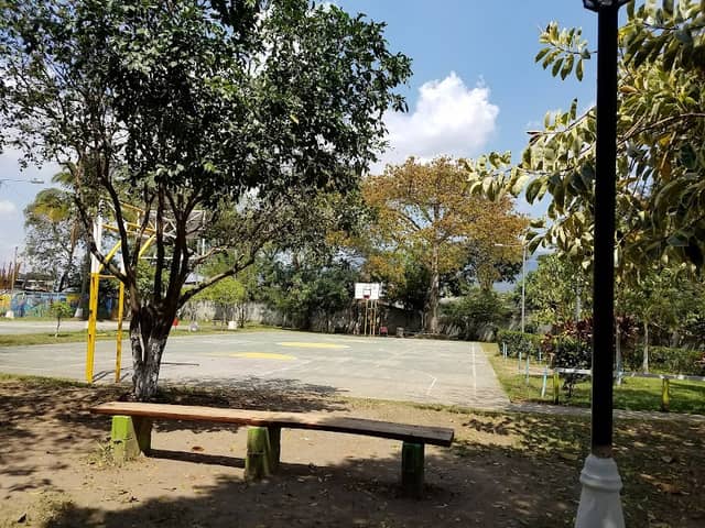 Parque Las Colinas - Image 2